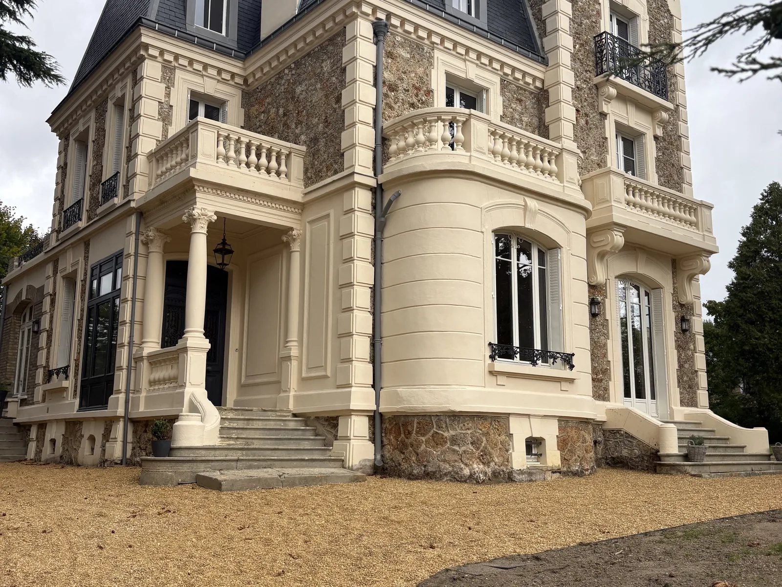 Rénovation maison XVIIIᵉ en plâtre-chaux et peinture minérale Versailles — après