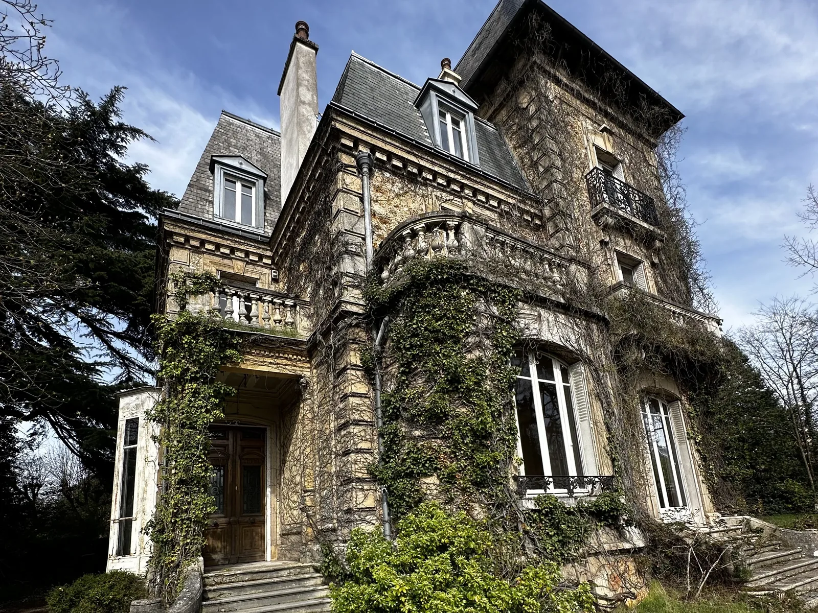 Rénovation maison XVIIIᵉ en plâtre-chaux et peinture minérale Versailles — avant