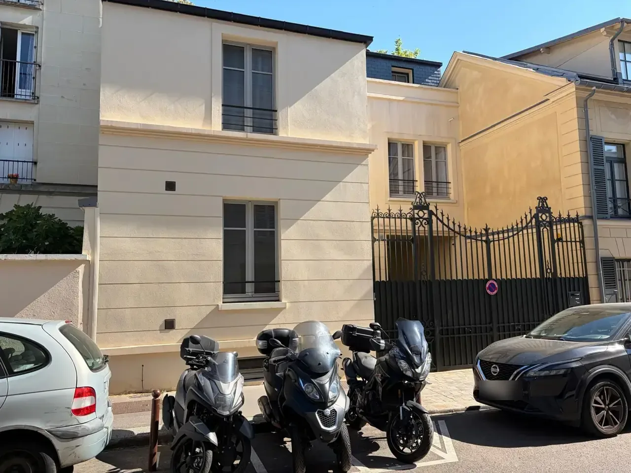 Enduit de finition à refends sur maçonnerie neuve Versailles quartier Notre-Dame — après